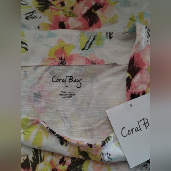 Coral Bay Floral Blouse Size M 100% Cotton Tropical Print Short Sleeve Top - Picture 6 of 6